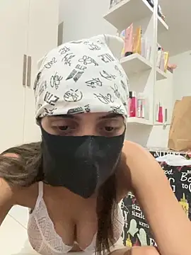 Bandidasexy22 online show from October 11, 2025, 8:43 pm