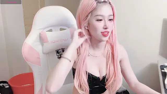 Snapshot of jiajia_0902 chatting on April 2, 2026, 12:45 pm jiajia 0902 online show from April 2, 2026, 12:45 pm