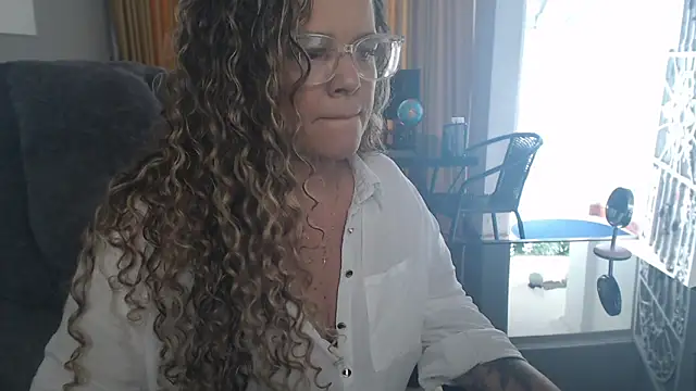 Rose Smiith online show from September 24, 2025, 3:29 pm