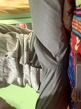 Snapshot of uniquesexyboy5689 chatting on October 10, 2025, 5:52 am uniquesexyboy5689 online show from October 10, 2025, 5:52 am