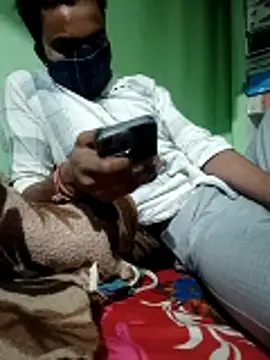 Snapshot of uniquesexyboy5689 chatting on November 25, 2025, 4:29 pm uniquesexyboy5689 online show from November 25, 2025, 4:29 pm