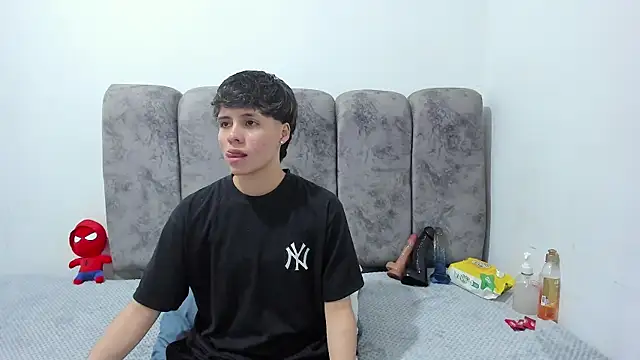 Snapshot of Bruno_Cruzz chatting on July 29, 2026, 2:33 am Bruno Cruzz online show from July 29, 2026, 2:33 am