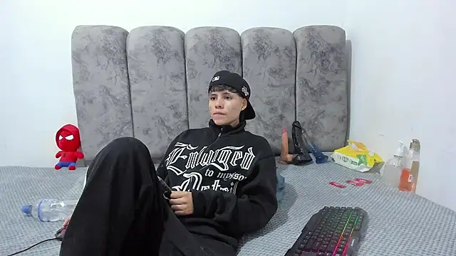 Snapshot of Bruno_Cruzz chatting on July 30, 2026, 2:21 am Bruno Cruzz online show from July 30, 2026, 2:21 am