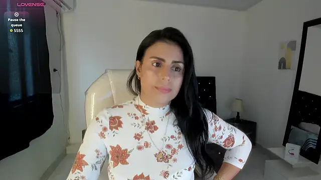 Lilu ds online show from December 22, 2025, 1:00 pm