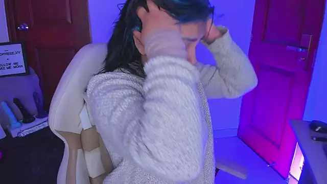 Snapshot of sophiievv chatting on February 5, 2026, 8:04 pm sophiievv online show from February 5, 2026, 8:04 pm