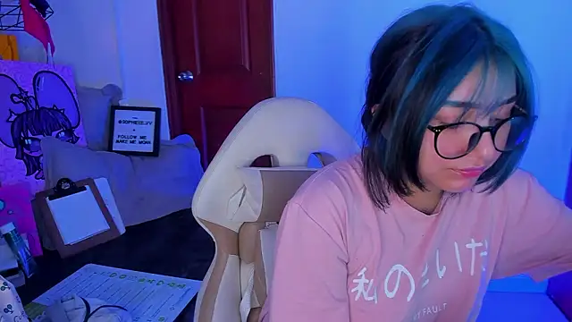 Snapshot of sophiievv chatting on February 18, 2026, 6:48 pm sophiievv online show from February 18, 2026, 6:48 pm