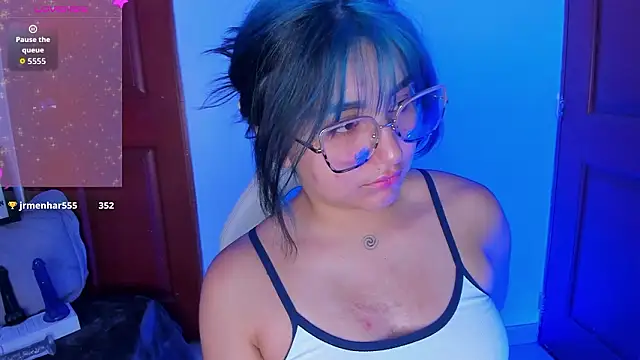 Snapshot of sophiievv chatting on February 12, 2026, 7:19 am sophiievv online show from February 12, 2026, 7:19 am