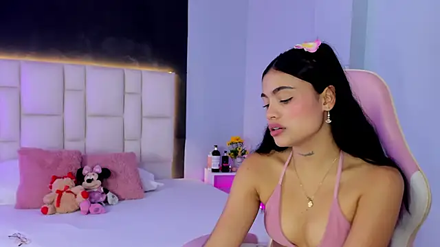 Snapshot of SammyRose_ chatting on October 7, 2025, 8:10 pm SammyRose online show from October 7, 2025, 8:10 pm