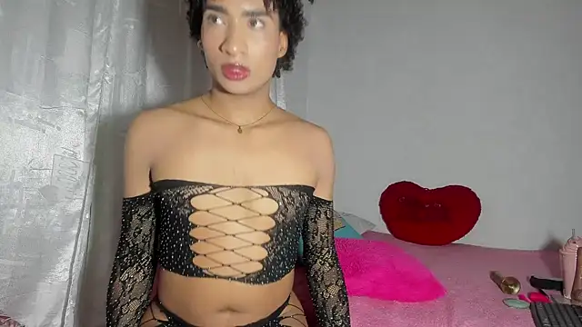 Snapshot of Stannlyy chatting on October 15, 2025, 4:44 am Stannlyy online show from October 15, 2025, 4:44 am