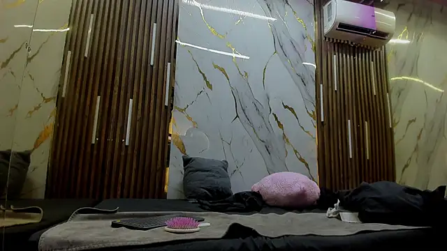 Snapshot of VictoriaDuart chatting on October 29, 2025, 7:57 pm VictoriaDuart online show from October 29, 2025, 7:57 pm