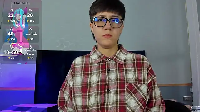 Snapshot of Tsuki_Maru chatting on November 8, 2025, 8:01 pm Tsuki Maru online show from November 8, 2025, 8:01 pm