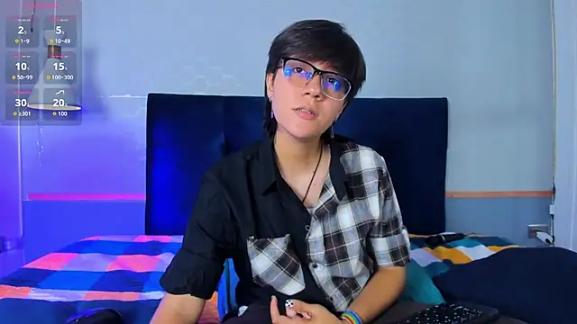 Snapshot of Tsuki_Maru chatting on October 10, 2025, 8:09 pm Tsuki Maru online show from October 10, 2025, 8:09 pm