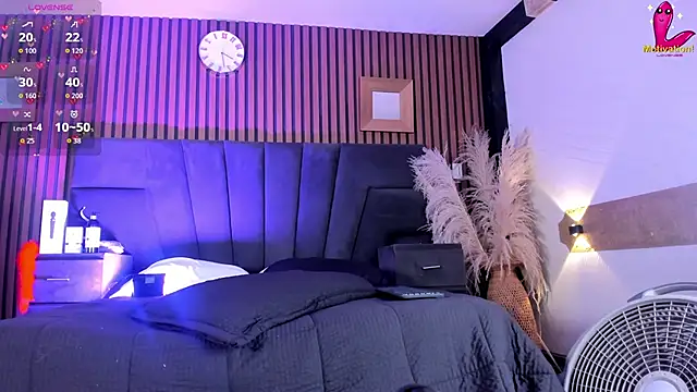 Snapshot of BritanyBrown_ chatting on June 23, 2026, 5:16 am BritanyBrown online show from June 23, 2026, 5:16 am