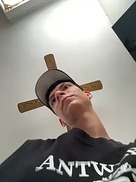 Luck  090 online show from October 10, 2025, 5:03 pm