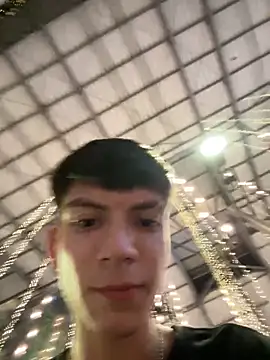 Luck  090 online show from December 3, 2025, 2:12 am