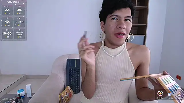 E R O S  online show from November 14, 2025, 8:12 pm