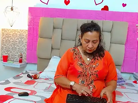 Lindacoopers online show from September 9, 2025, 12:14 pm