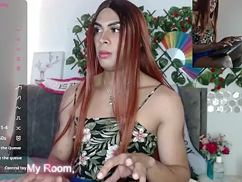 Snapshot of Coral_Santana_x chatting on October 31, 2025, 4:14 pm Coral Santana x online show from October 31, 2025, 4:14 pm