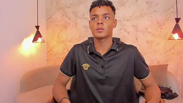 Valentino Thompson online show from November 20, 2025, 8:09 pm