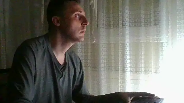 dani878879 online show from October 31, 2025, 8:00 am