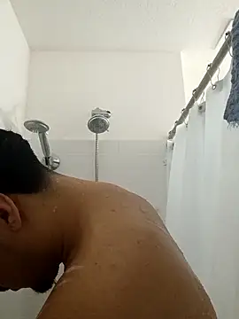 Snapshot of Jadriel23 chatting on October 8, 2025, 3:41 am Jadriel23 online show from October 8, 2025, 3:41 am