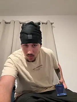 Snapshot of Jadriel23 chatting on September 25, 2025, 3:56 am Jadriel23 online show from September 25, 2025, 3:56 am