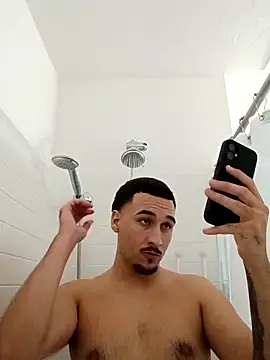 Snapshot of Jadriel23 chatting on October 5, 2025, 4:36 am Jadriel23 online show from October 5, 2025, 4:36 am