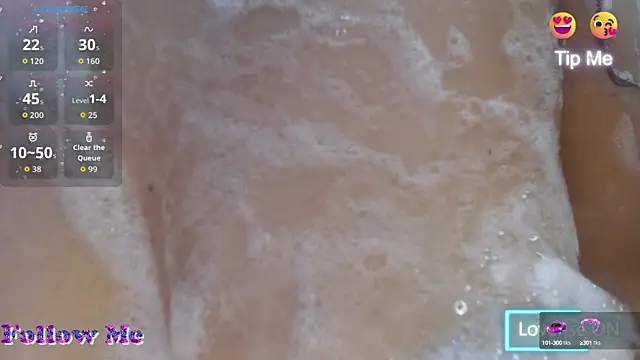 Snapshot of miyu_charlotte chatting on October 15, 2025, 2:32 am miyu charlotte online show from October 15, 2025, 2:32 am