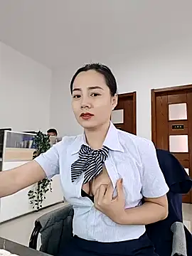 Snapshot of bingxin- chatting on November 24, 2025, 2:11 am bingxin- online show from November 24, 2025, 2:11 am