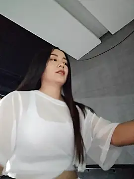 Snapshot of bingxin- chatting on October 12, 2025, 5:09 am bingxin- online show from October 12, 2025, 5:09 am