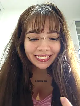 ingridequinti online show from May 3, 2026, 5:34 am