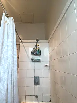 Snapshot of yourpleasure100 chatting on November 8, 2025, 5:44 am yourpleasure100 online show from November 8, 2025, 5:44 am