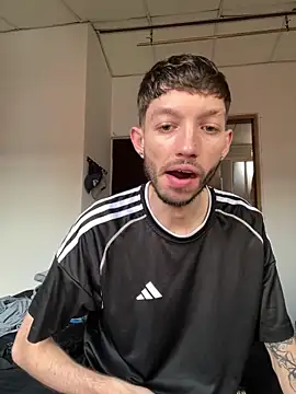 Snapshot of sarabiaarevalo chatting on December 15, 2025, 9:53 pm sarabiaarevalo online show from December 15, 2025, 9:53 pm