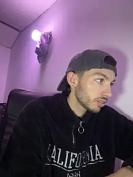 Snapshot of sarabiaarevalo chatting on December 2, 2025, 4:03 am sarabiaarevalo online show from December 2, 2025, 4:03 am