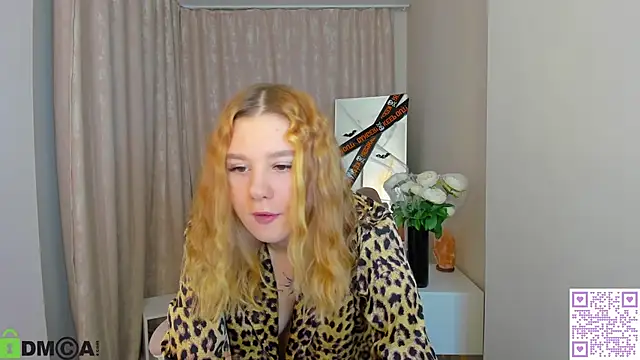 Brenda Puff online show from October 31, 2025, 12:51 am