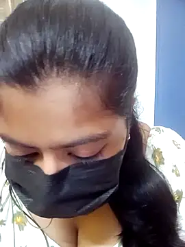 Snapshot of Reshma-Rani chatting on October 12, 2025, 7:37 pm Reshma-Rani online show from October 12, 2025, 7:37 pm