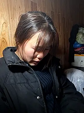 ALIENHR38 online show from January 7, 2026, 2:27 am