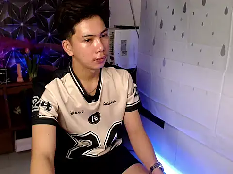 ursweet jade online show from October 22, 2025, 10:25 am