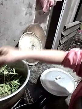 Snapshot of soope-00 chatting on October 13, 2025, 10:50 am soope-00 online show from October 13, 2025, 10:50 am