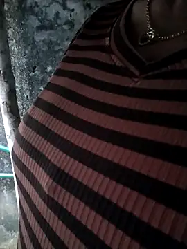 Snapshot of soope-00 chatting on November 17, 2025, 9:57 am soope-00 online show from November 17, 2025, 9:57 am