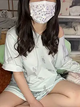 Snapshot of xx_Ojou_xx chatting on November 10, 2025, 4:23 pm xx Ojou xx online show from November 10, 2025, 4:23 pm