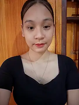 Snapshot of ChiecumBae chatting on October 15, 2025, 12:42 am ChiecumBae online show from October 15, 2025, 12:42 am