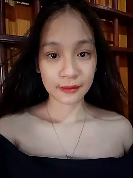 Snapshot of ChiecumBae chatting on September 14, 2025, 1:39 am ChiecumBae online show from September 14, 2025, 1:39 am