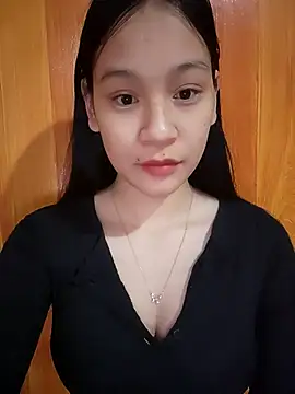 Snapshot of ChiecumBae chatting on November 14, 2025, 11:52 pm ChiecumBae online show from November 14, 2025, 11:52 pm