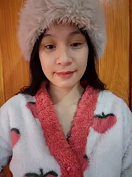 Snapshot of ChiecumBae chatting on November 28, 2025, 1:50 am ChiecumBae online show from November 28, 2025, 1:50 am