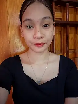 Snapshot of ChiecumBae chatting on October 9, 2025, 2:01 am ChiecumBae online show from October 9, 2025, 2:01 am