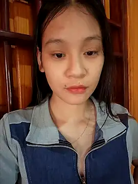 Snapshot of ChiecumBae chatting on September 16, 2025, 1:39 am ChiecumBae online show from September 16, 2025, 1:39 am