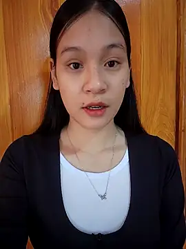 Snapshot of ChiecumBae chatting on November 14, 2025, 1:53 am ChiecumBae online show from November 14, 2025, 1:53 am