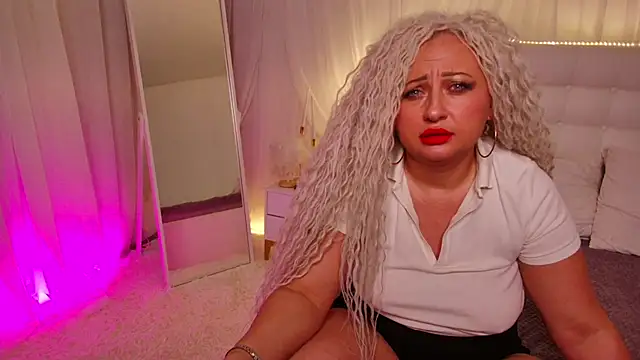 Snapshot of Lilit_1Love chatting on November 10, 2025, 4:34 pm Lilit 1Love online show from November 10, 2025, 4:34 pm