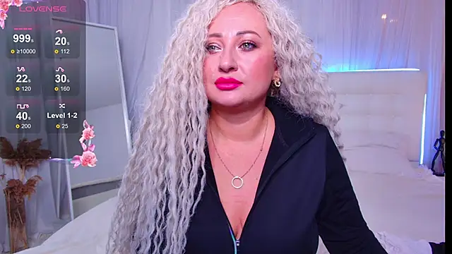 Snapshot of Lilit_1Love chatting on October 8, 2025, 4:40 pm Lilit 1Love online show from October 8, 2025, 4:40 pm